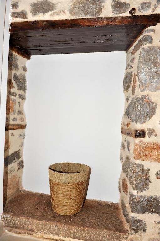 Guesthouse Alexandra Hydra  Buitenkant foto