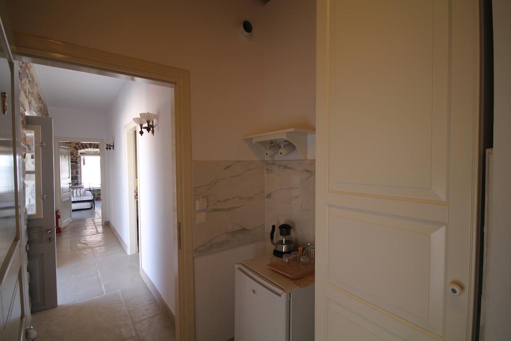Guesthouse Alexandra Hydra  Buitenkant foto